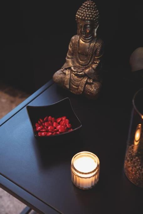 Love Room, La Douce Angevine Angers Buitenkant foto