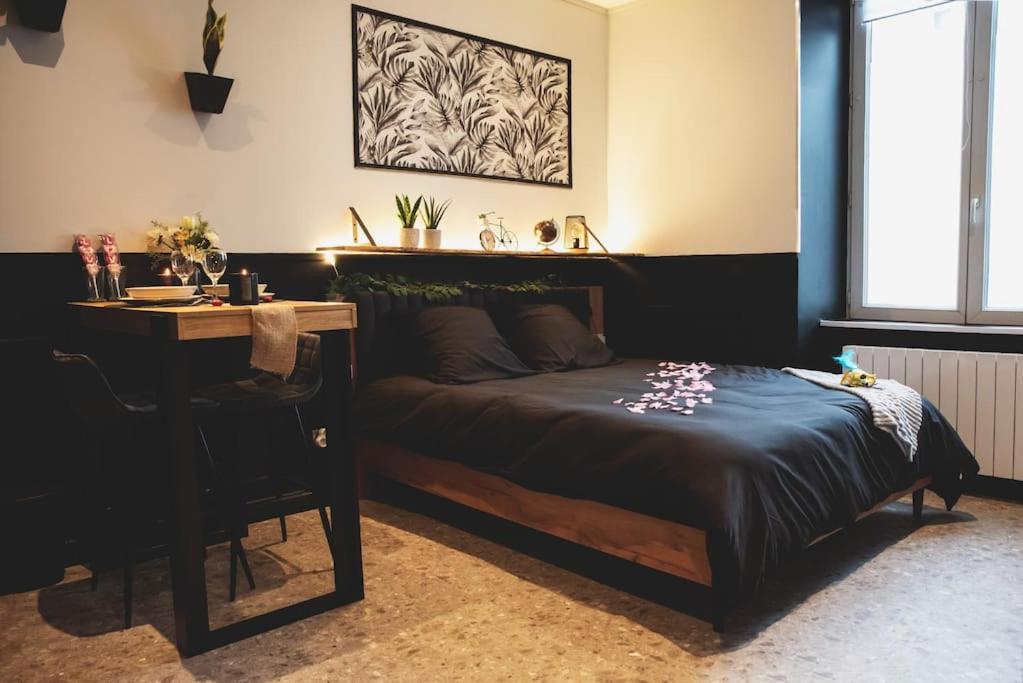 Love Room, La Douce Angevine Angers Buitenkant foto